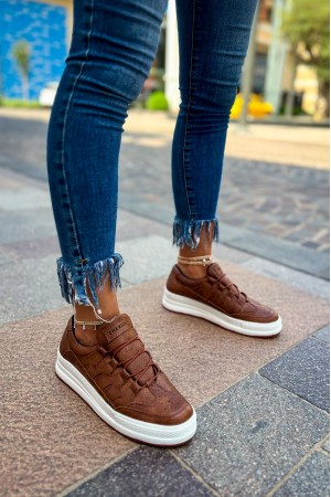 Womens Sneakers - Tan - 040