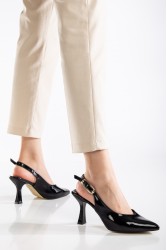 Mid Heel Shoes - Reya - Black