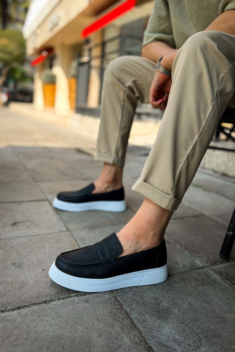 Mens Moccasin - Black White - 421