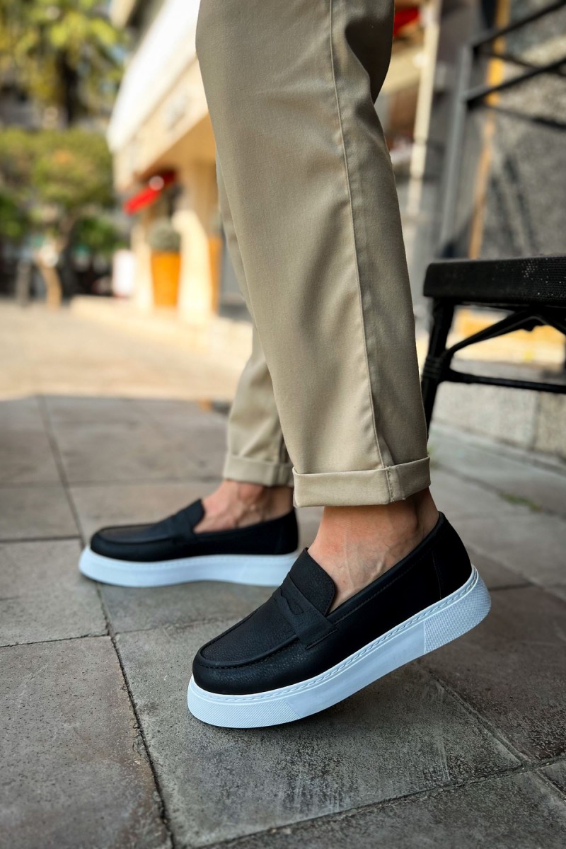 Mens Moccasin - Black White - 421