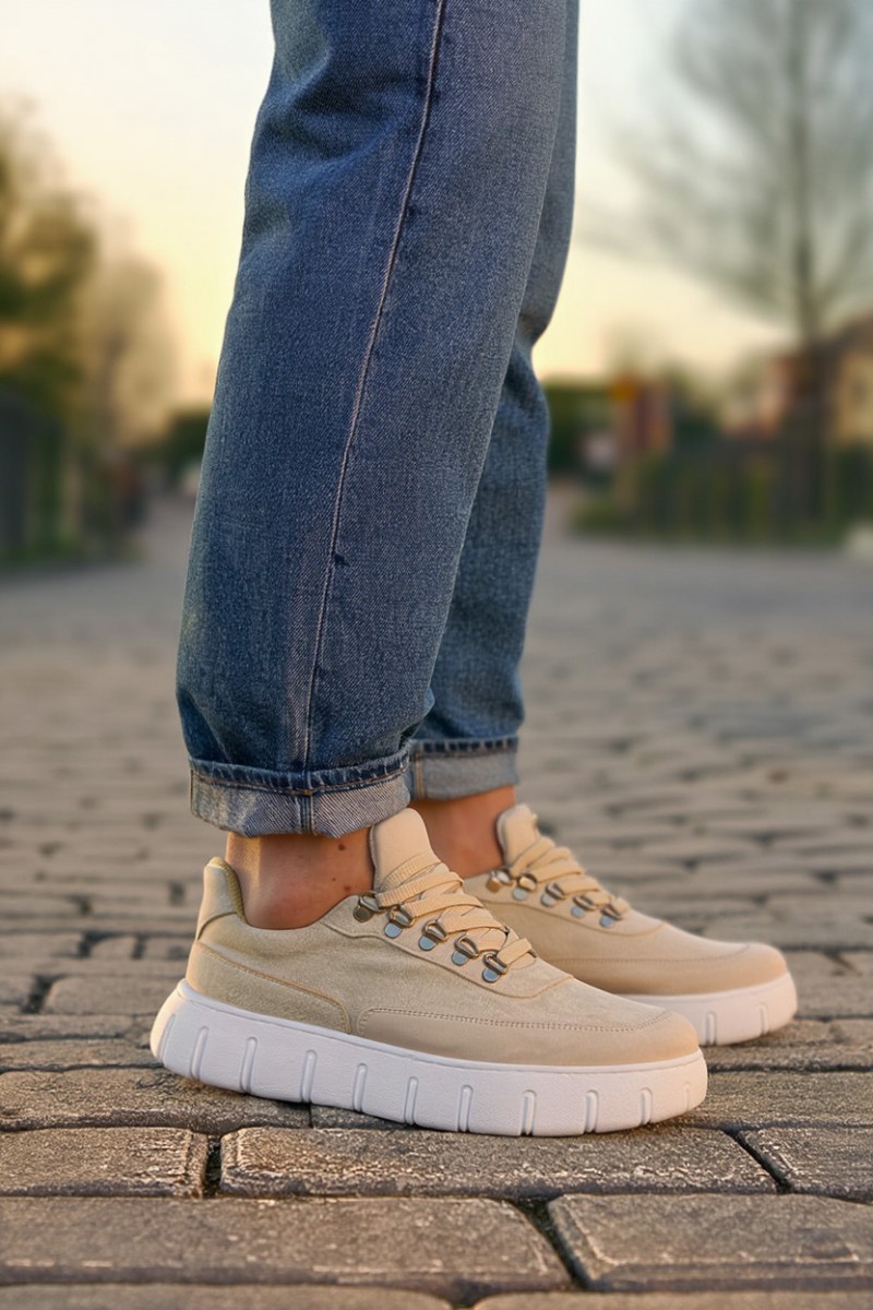 Mens Sneakers - Beige Suede - 600
