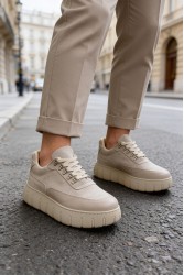 Mens Sneakers - Beige Suede - 600