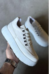 Mens Sneakers - White Suede - 600