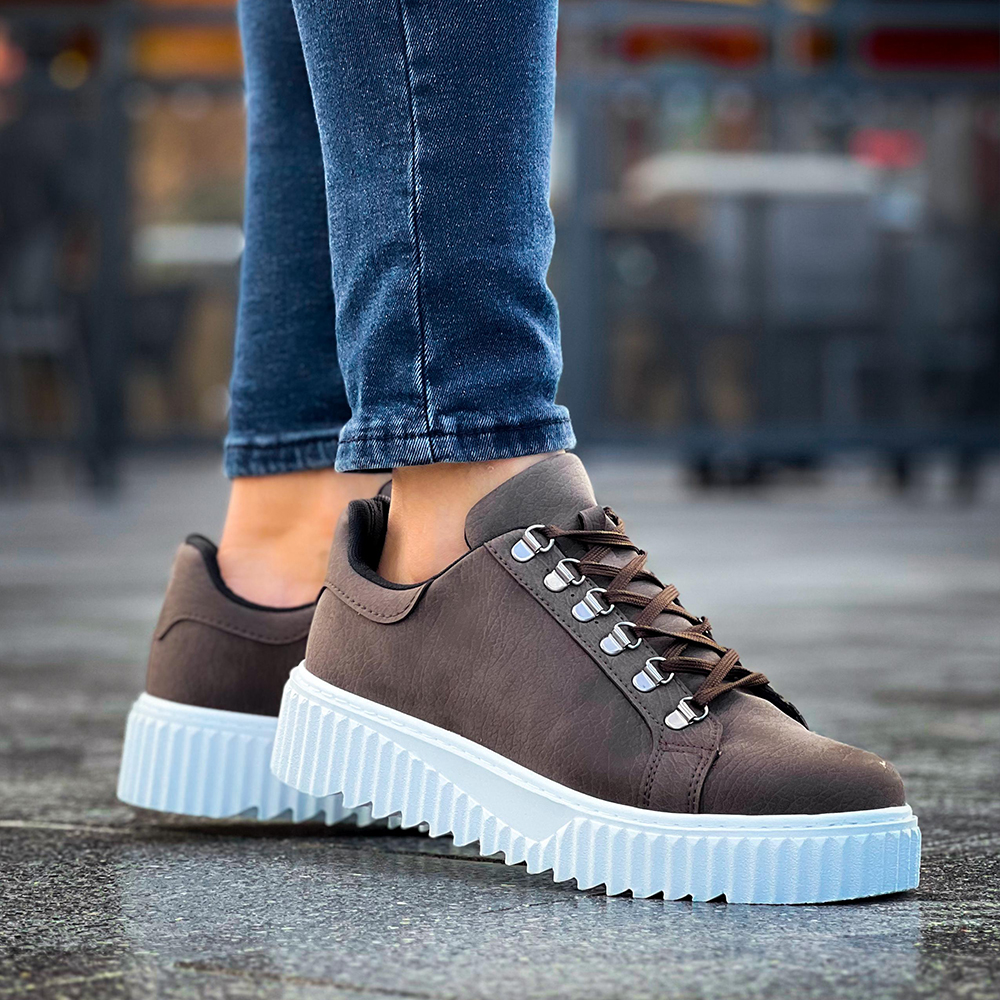 Mens Sneakers - Brown - 505