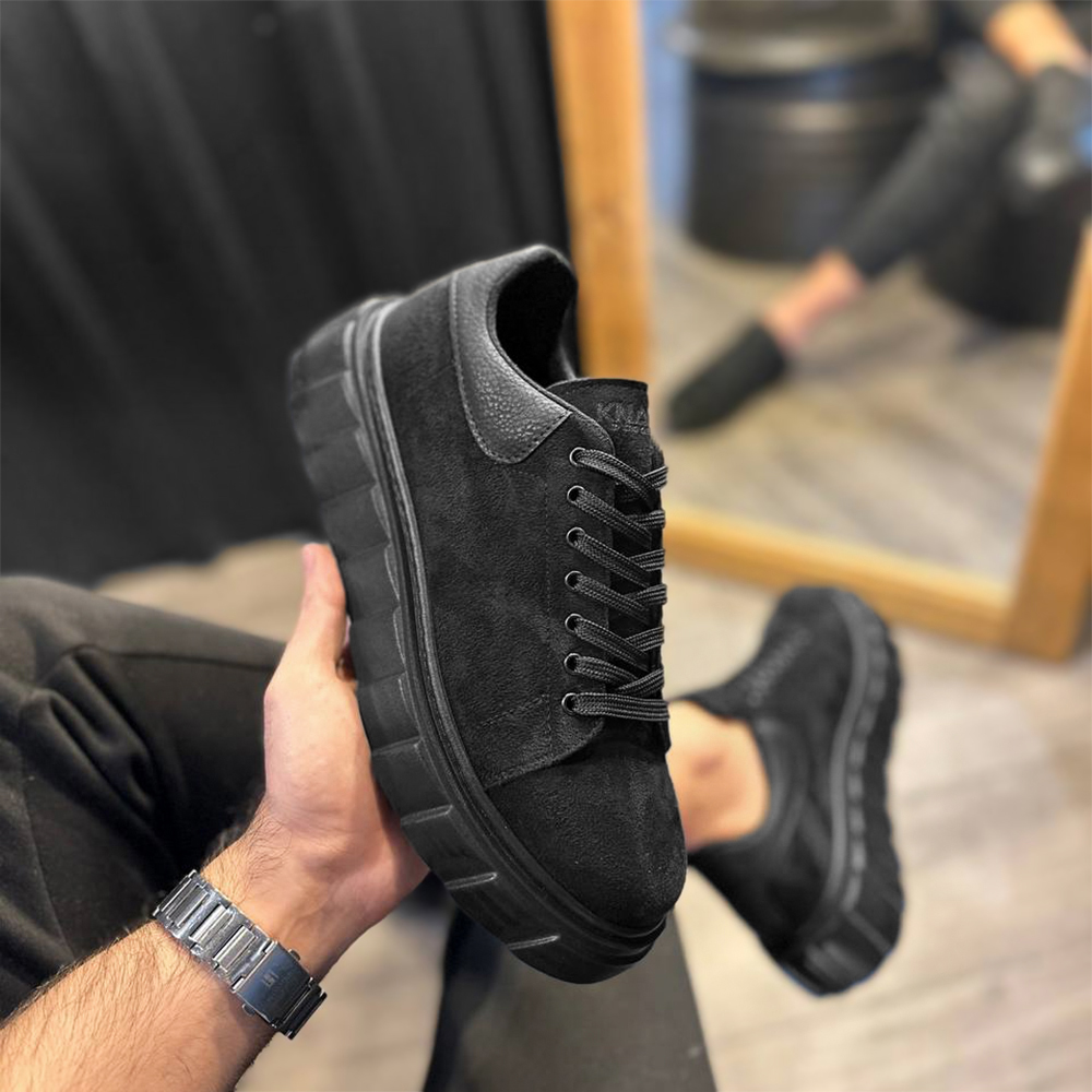 Mens Sneakers - Black Suede - 144