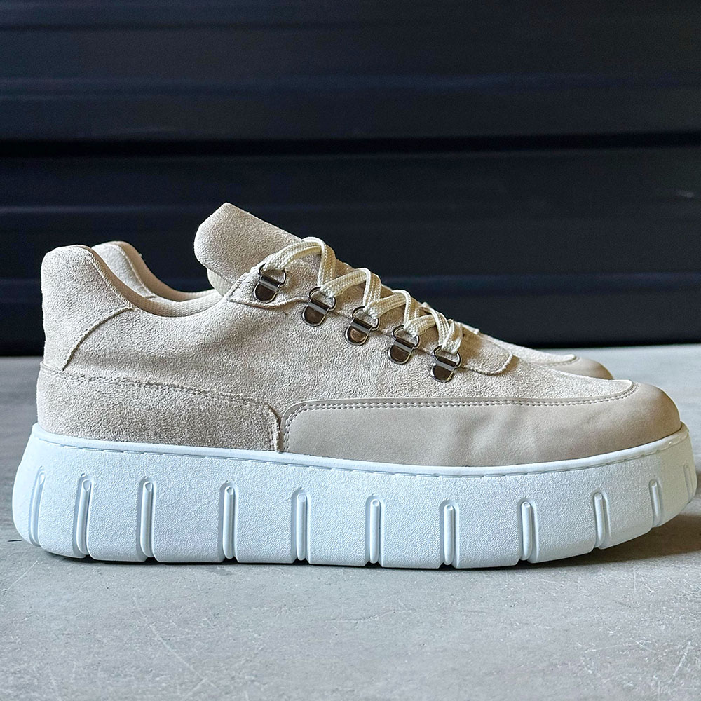 Mens Sneakers - Beige Suede - 600