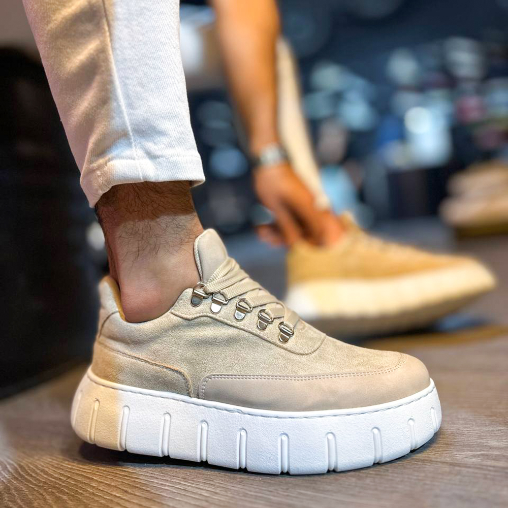 Mens Sneakers - Beige Suede - 600