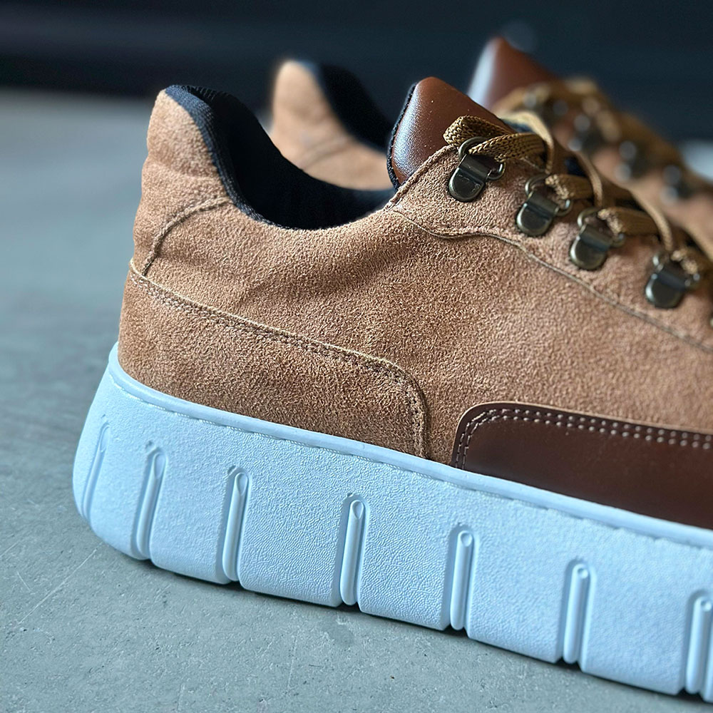 Mens Sneakers - Tan Suede - 600