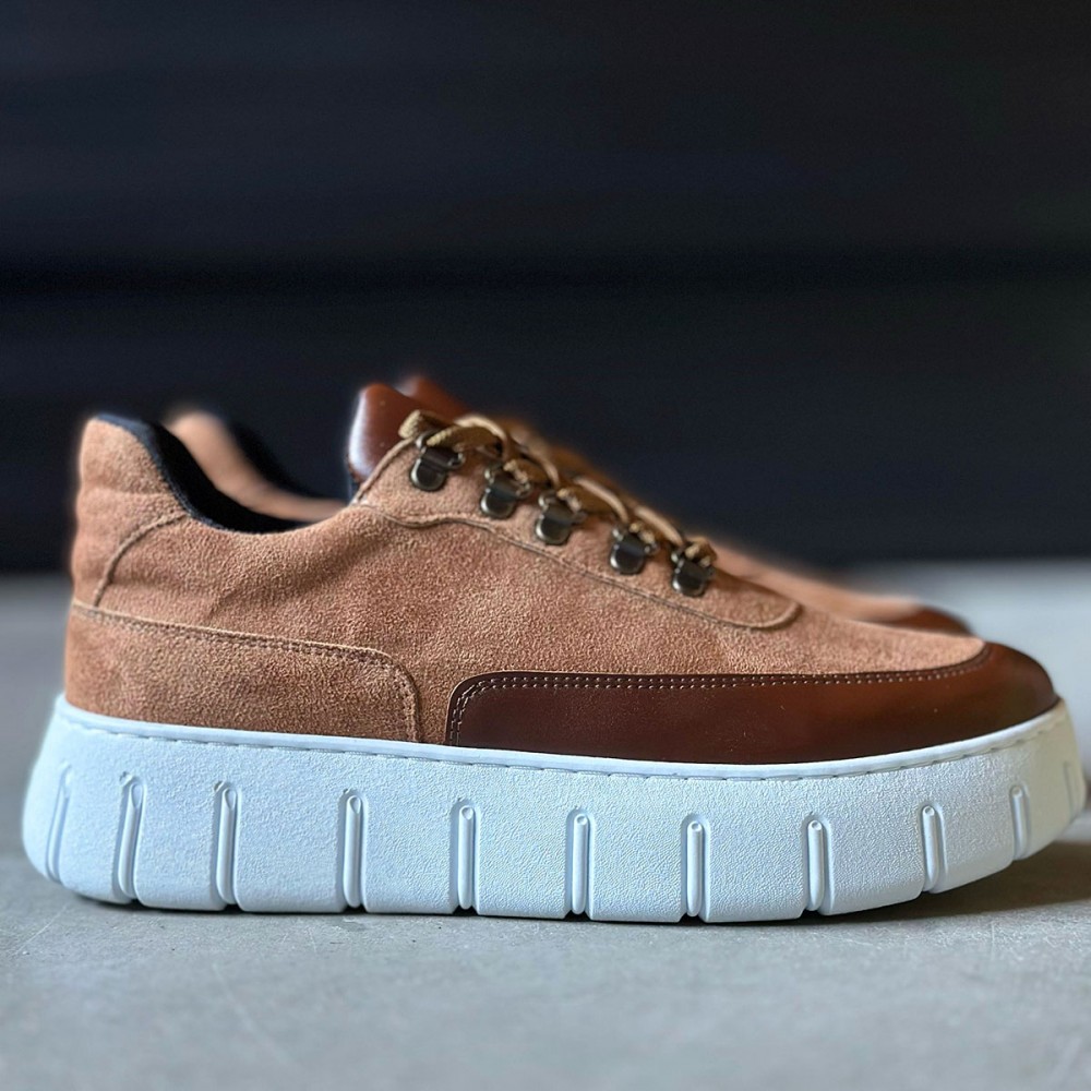 Mens Sneakers - Tan Suede - 600
