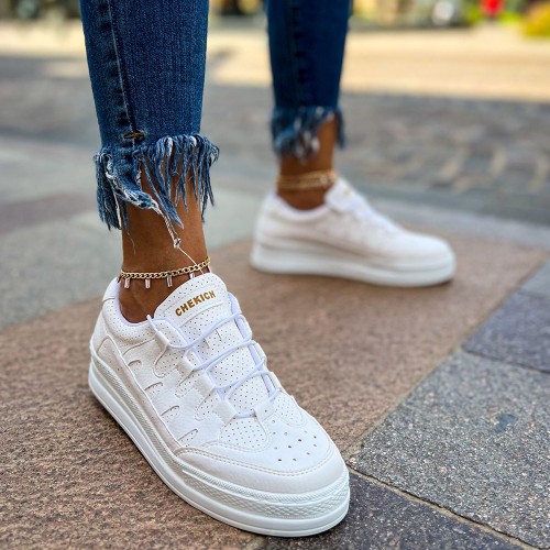 Womens Sneakers - White - 040