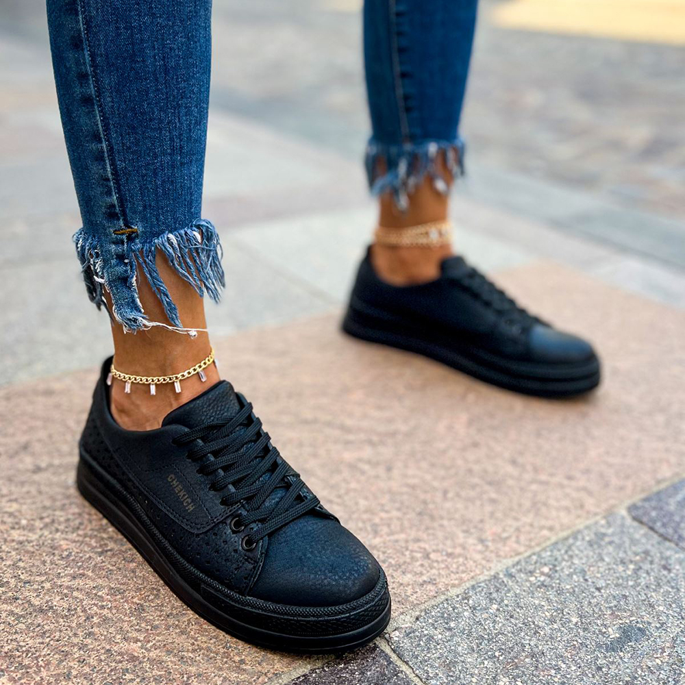 Womens Sneakers - Black - 043