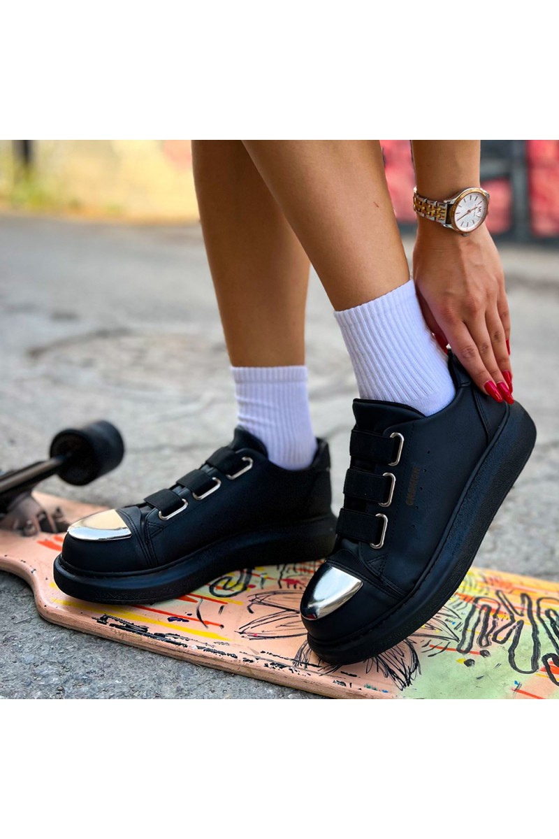 Womens Sneakers - Black - 251