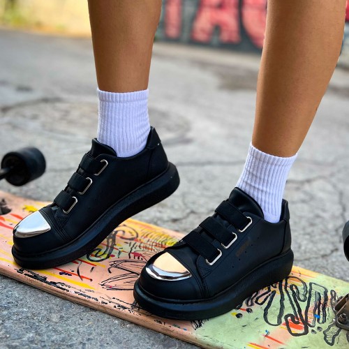 Womens Sneakers - Black - 251