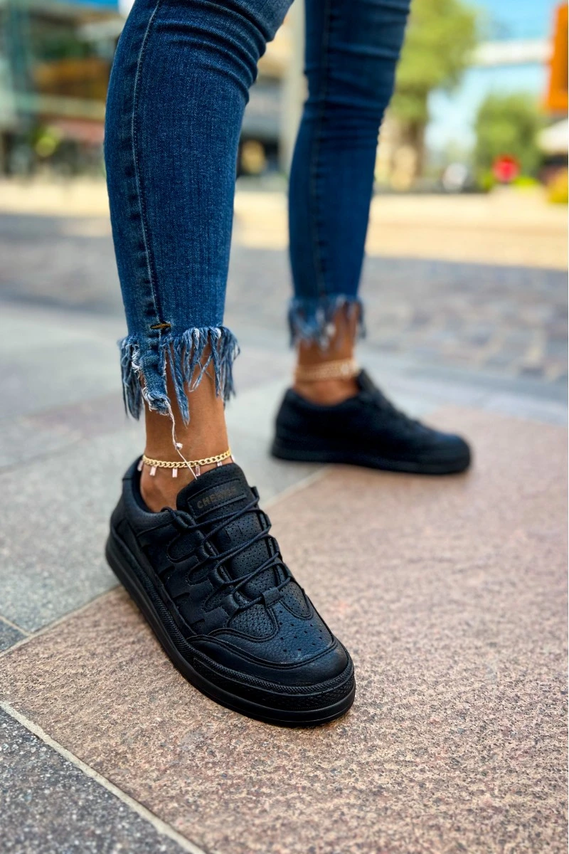 Womens Sneakers - Black - 040