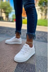 Womens Sneakers - White - 040