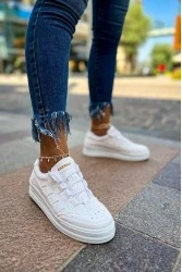 Womens Sneakers - White - 040