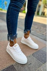 Womens Sneakers - White - 040