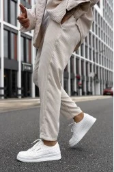 Womens Sneakers - White - 043