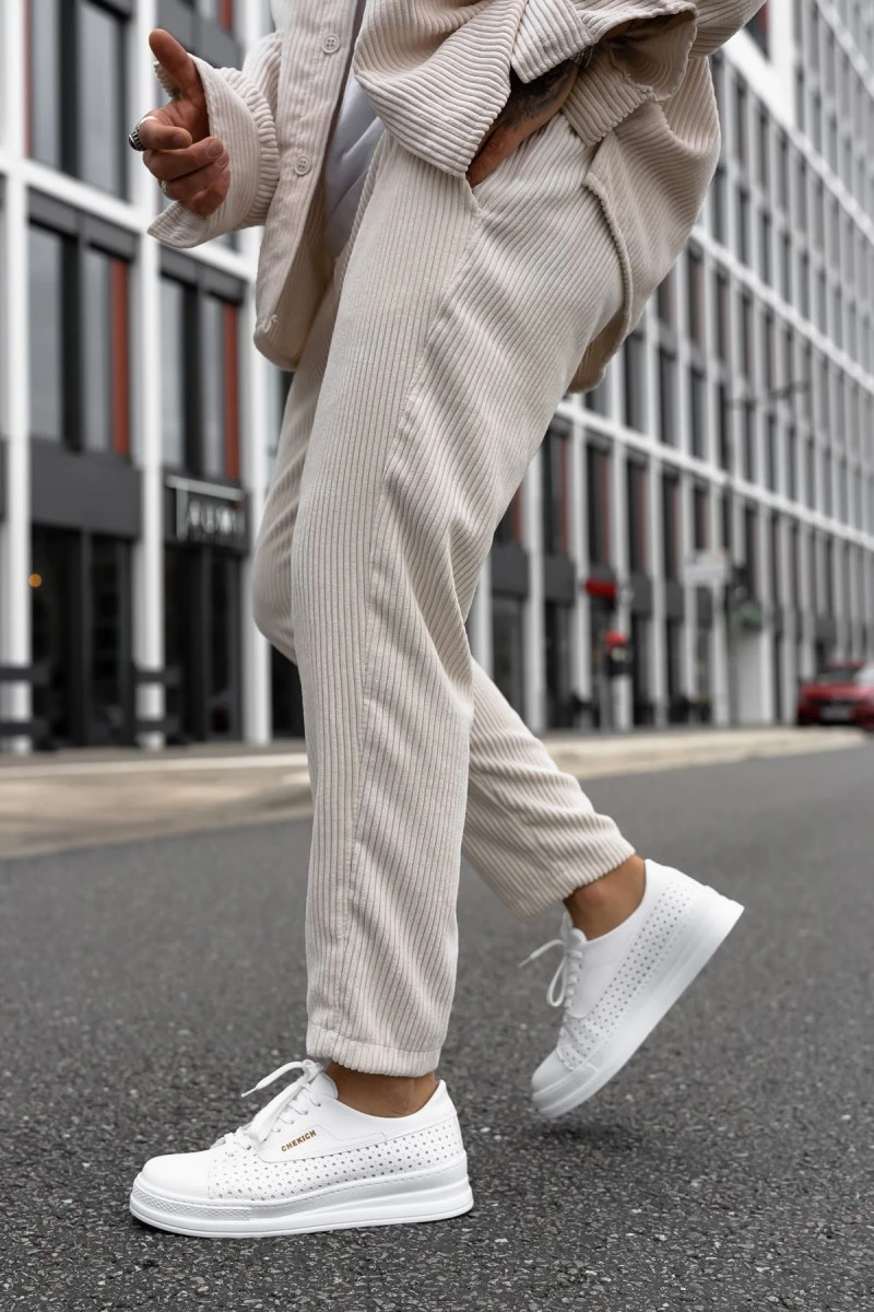 Womens Sneakers - White - 043