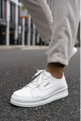 Womens Sneakers - White - 043