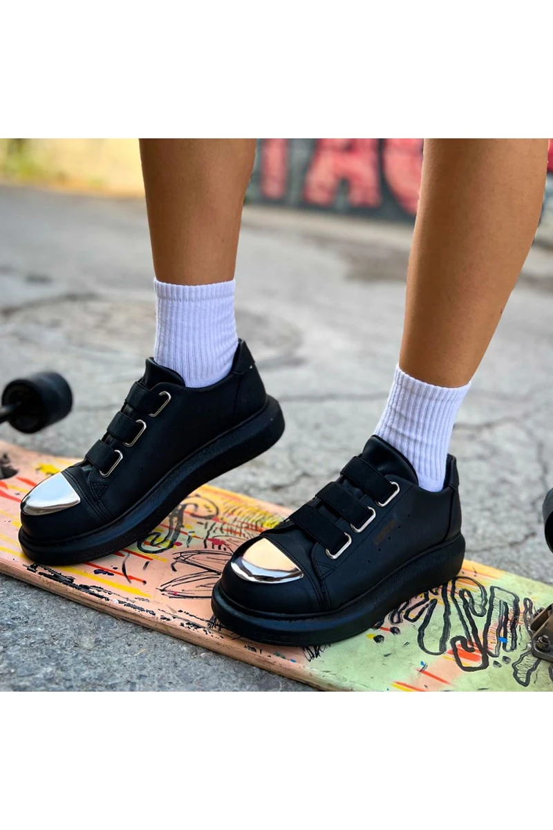 Womens Sneakers - Black - 251