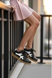 Womens Sneakers - Black White - Ruby