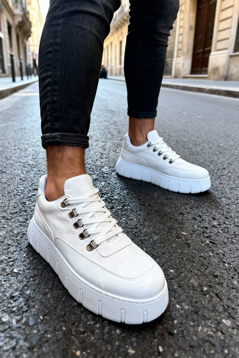 Mens Sneakers - White Suede - 600