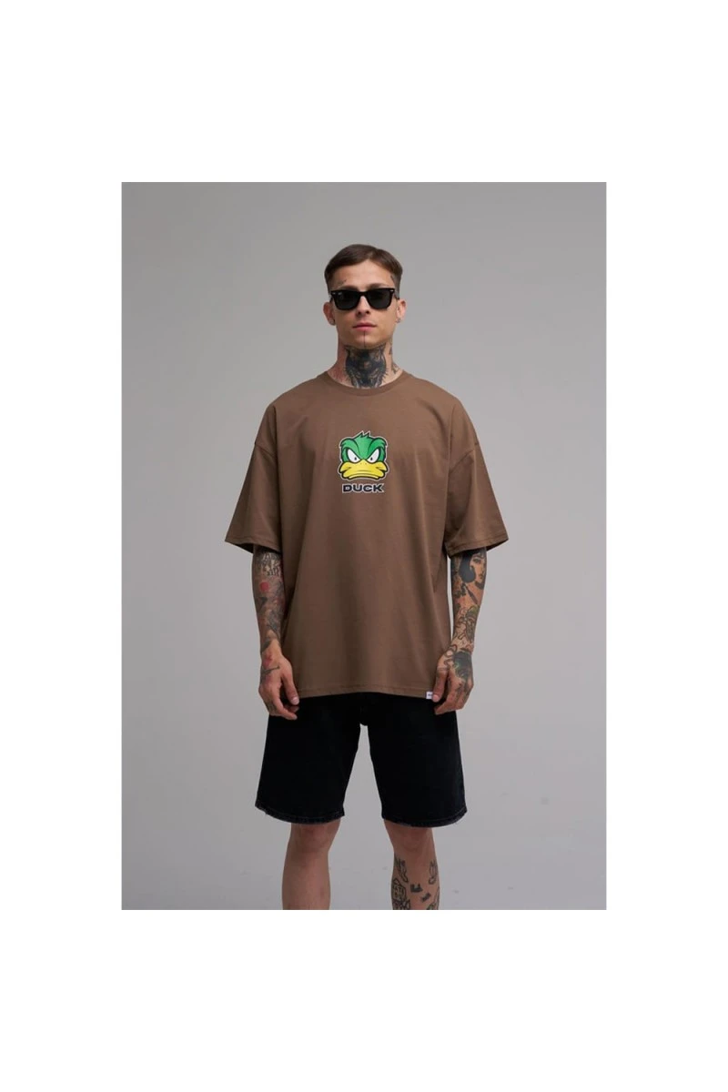 Unisex Oversized T-shirt - Brown - Duck
