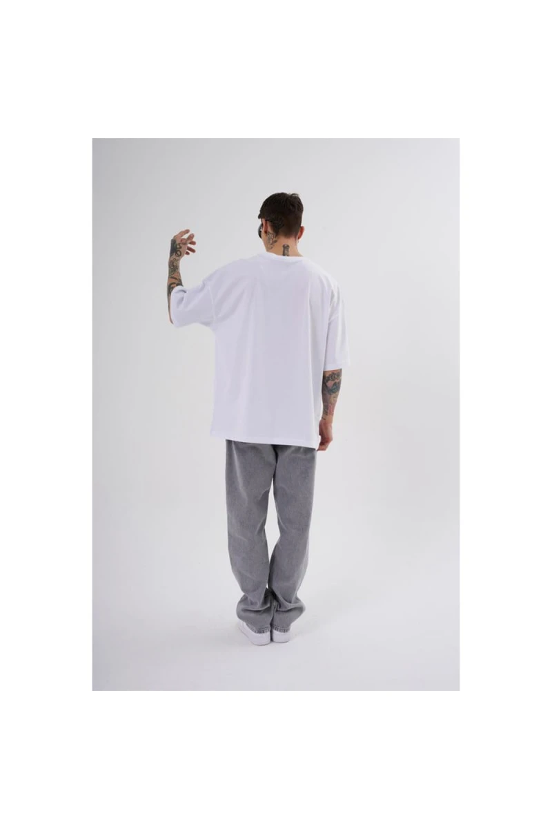 Unisex Oversized T-shirt - White - Disorder