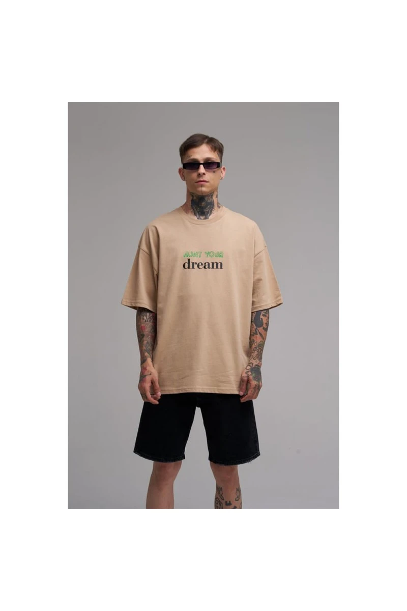 Unisex Oversized T-shirt - Beige - Hunt Your Dream