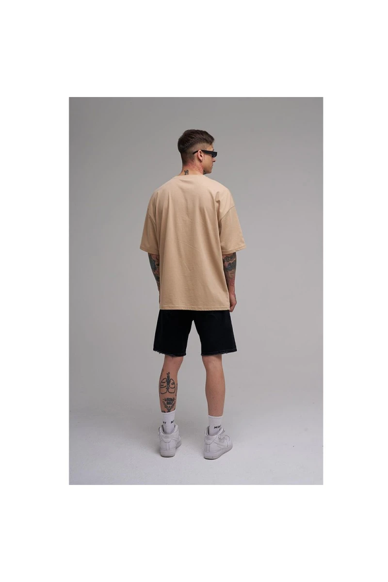 Unisex Oversized T-shirt - Beige - Hunt Your Dream
