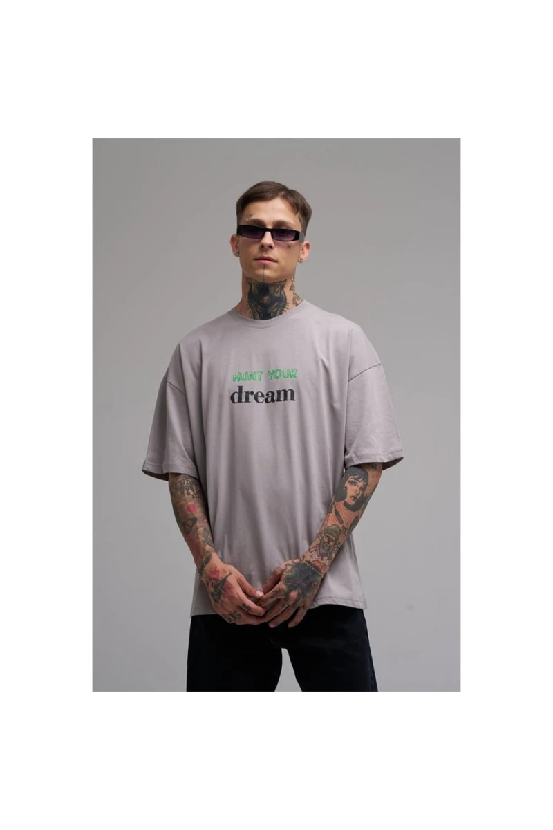 Unisex Oversized T-shirt - Ice Gray - Hunt Your Dream
