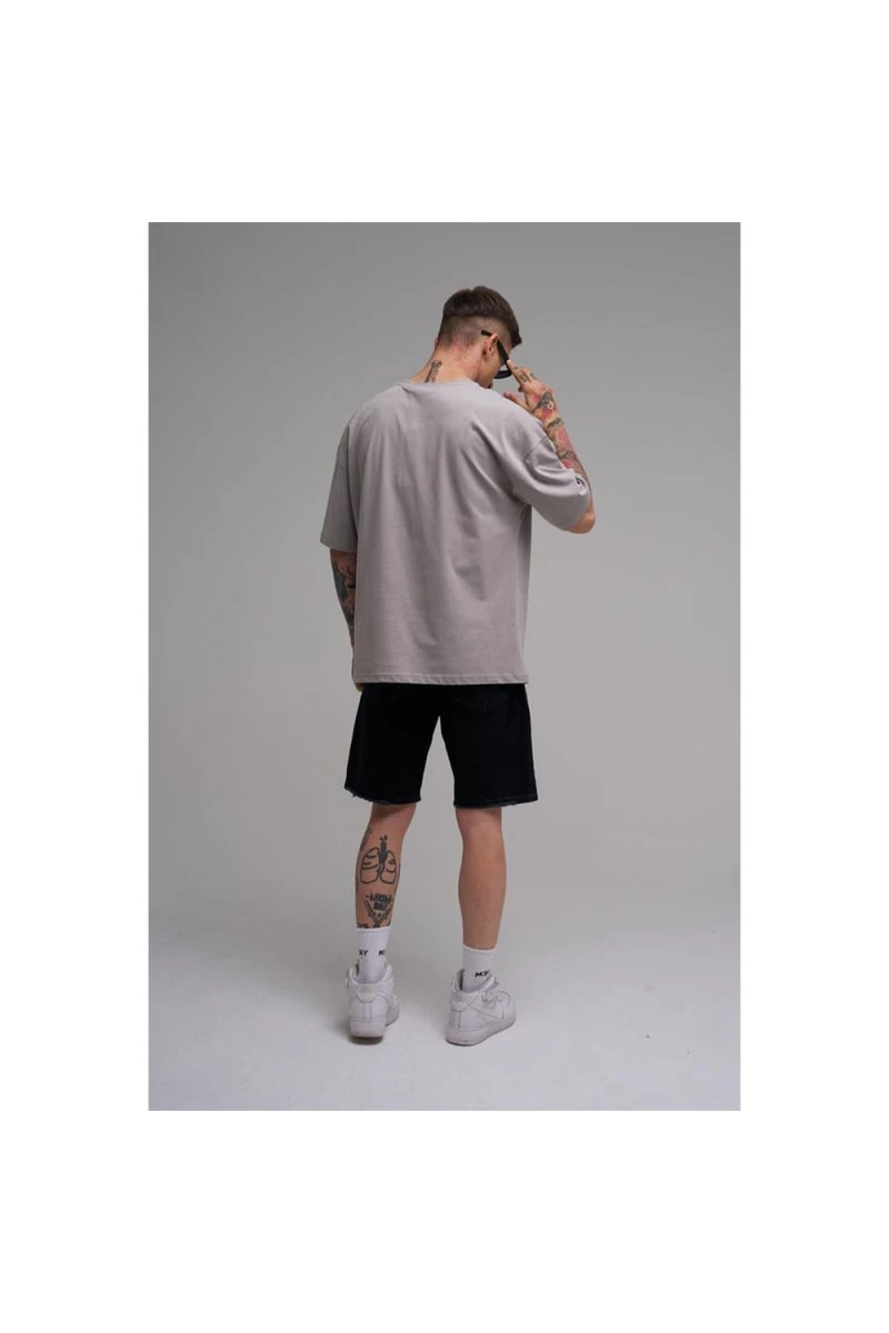 Unisex Oversized T-shirt - Ice Gray - Hunt Your Dream