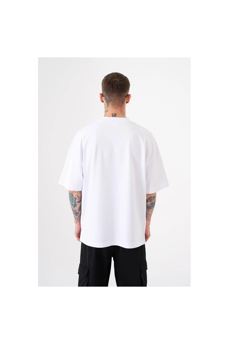 Unisex Oversized T-shirt - White - Free Spirit