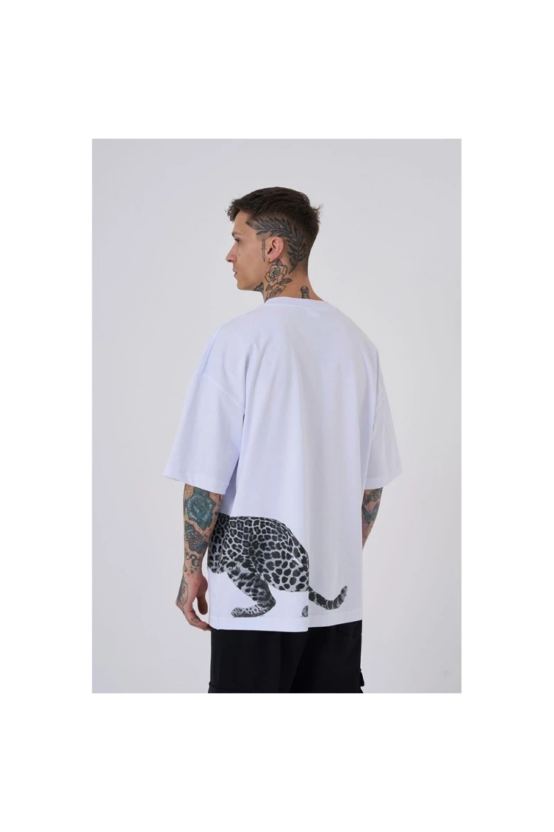 Unisex Oversized T-shirt  - White - Leopard